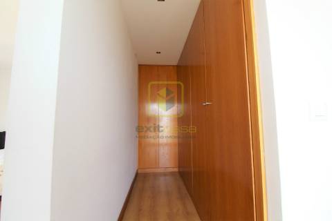 Moradia T4