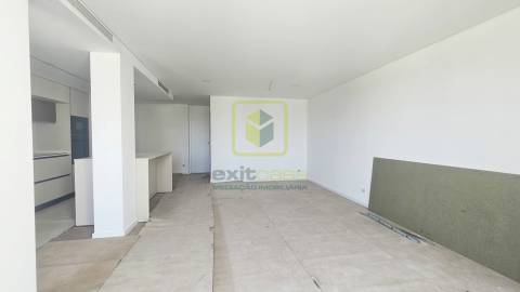 Apartamento T4 em Construção
