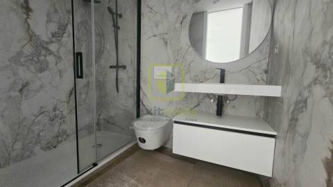Apartamento T4 em Construção