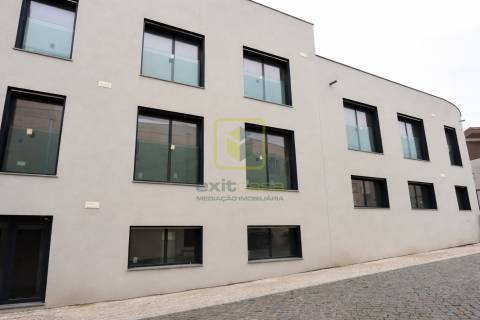 Apartamento T3 com Terraço em Aveiro