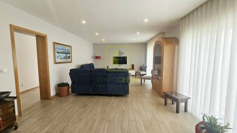 Moradia de Luxo Térrea a 5 Minutos da Praia da Barra
