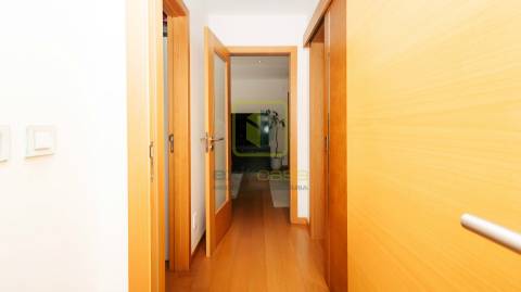 Apartamento T2 de luxo em Primeira Linha de Mar