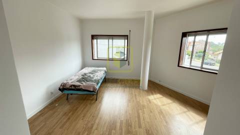 Apartamento T3 para Arrendamento