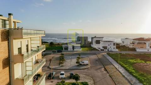 Apartamento T2 à Beira-Mar
