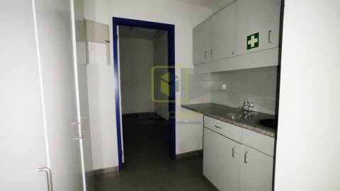 Loja para Arrendamento em Aveiro