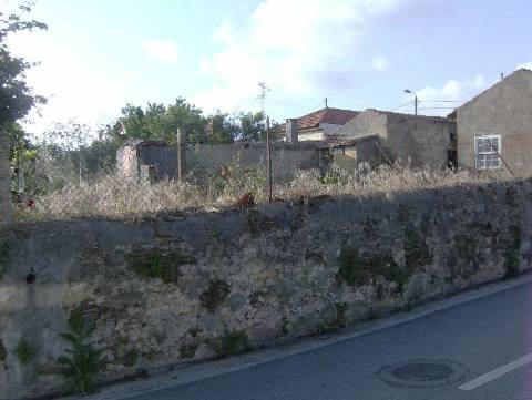 Terreno para Construção - 4 Frentes | Paramos, Espinho, Aveiro