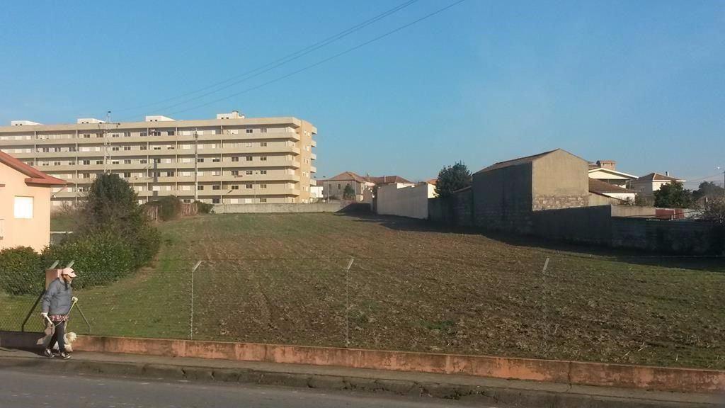 Terreno para Construção - 6.600 m² | São Romão do Coronado, Trofa