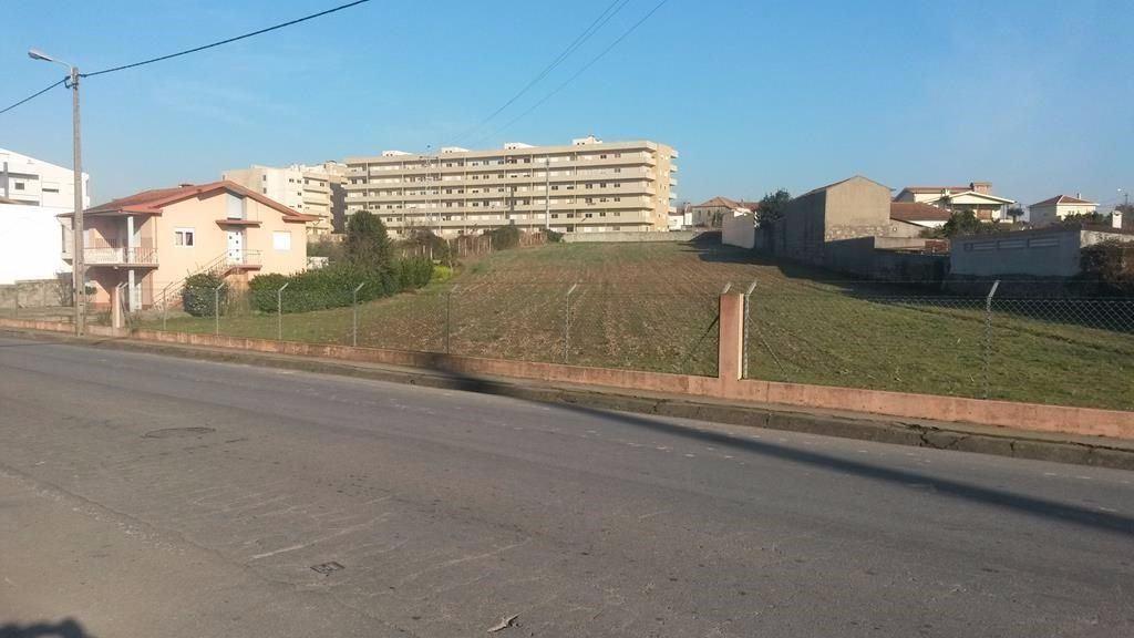 Terreno para Construção - 6.600 m² | São Romão do Coronado, Trofa