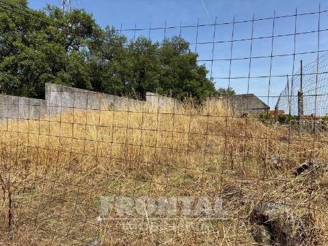 Conjunto de 3 Lotes para Construção | Excelente Oportunidade de Investimento