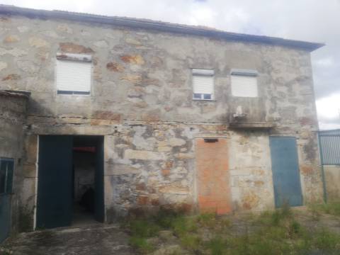 Moradia + Terreno - 6.558 m² | Fânzeres, Gondomar, Porto