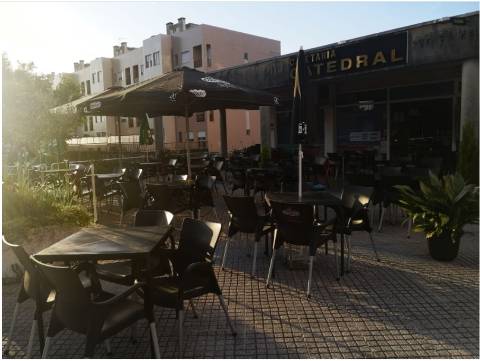 Café/Snack Bar com Imóvel – Negócio em Pleno Funcionamento | Águas Santas