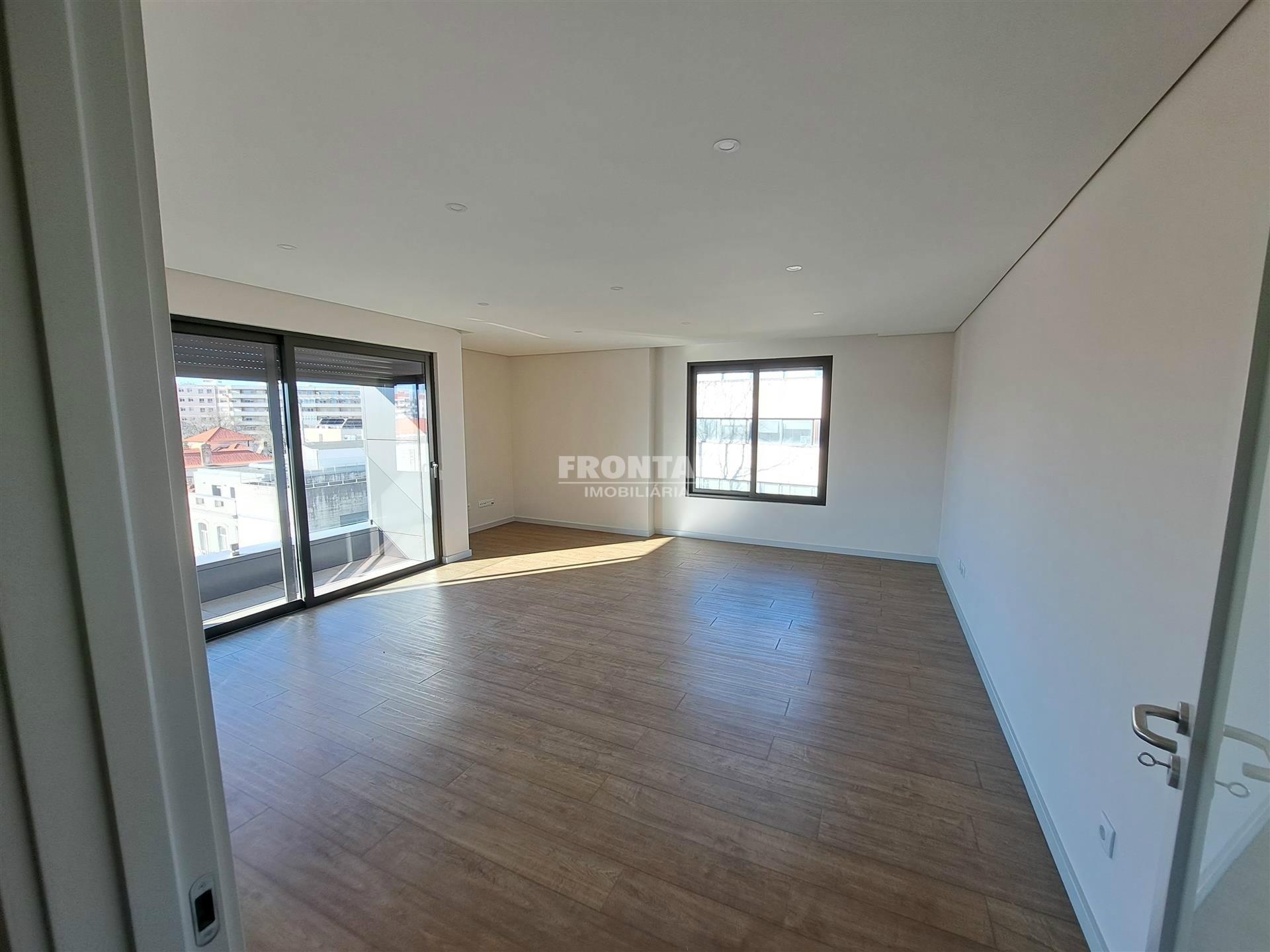 Apartamento T3 - Arquitetura Contemporânea | Boavista – Porto