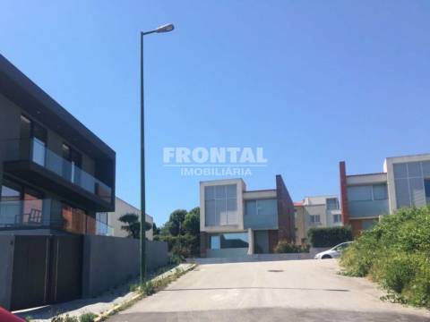 Moradia T4 – Madalena