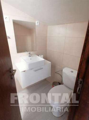 Moradia T3 Venda em Cedofeita, Santo Ildefonso, Sé, Miragaia, São Nicolau e Vitória,Porto