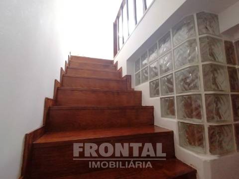 Moradia T3 Venda em Cedofeita, Santo Ildefonso, Sé, Miragaia, São Nicolau e Vitória,Porto
