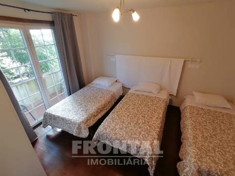 Moradia T3 Venda em Cedofeita, Santo Ildefonso, Sé, Miragaia, São Nicolau e Vitória,Porto
