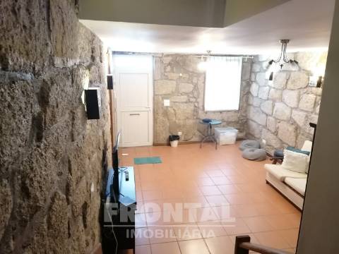 Moradia T3 Venda em Cedofeita, Santo Ildefonso, Sé, Miragaia, São Nicolau e Vitória,Porto
