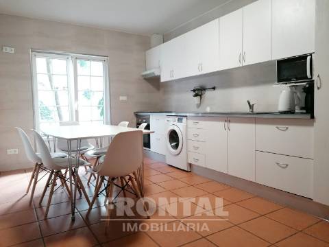 Moradia T3 Venda em Cedofeita, Santo Ildefonso, Sé, Miragaia, São Nicolau e Vitória,Porto
