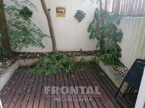 Moradia T3 Venda em Cedofeita, Santo Ildefonso, Sé, Miragaia, São Nicolau e Vitória,Porto