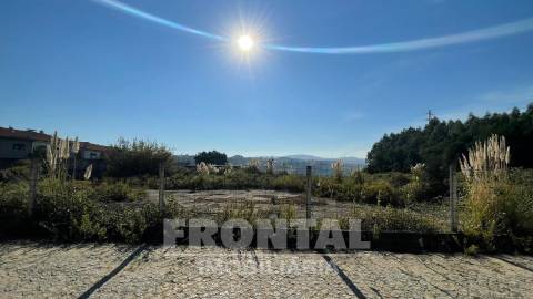 Conjunto de Terrenos com Potencial Único de Construção | Valbom, Gondomar