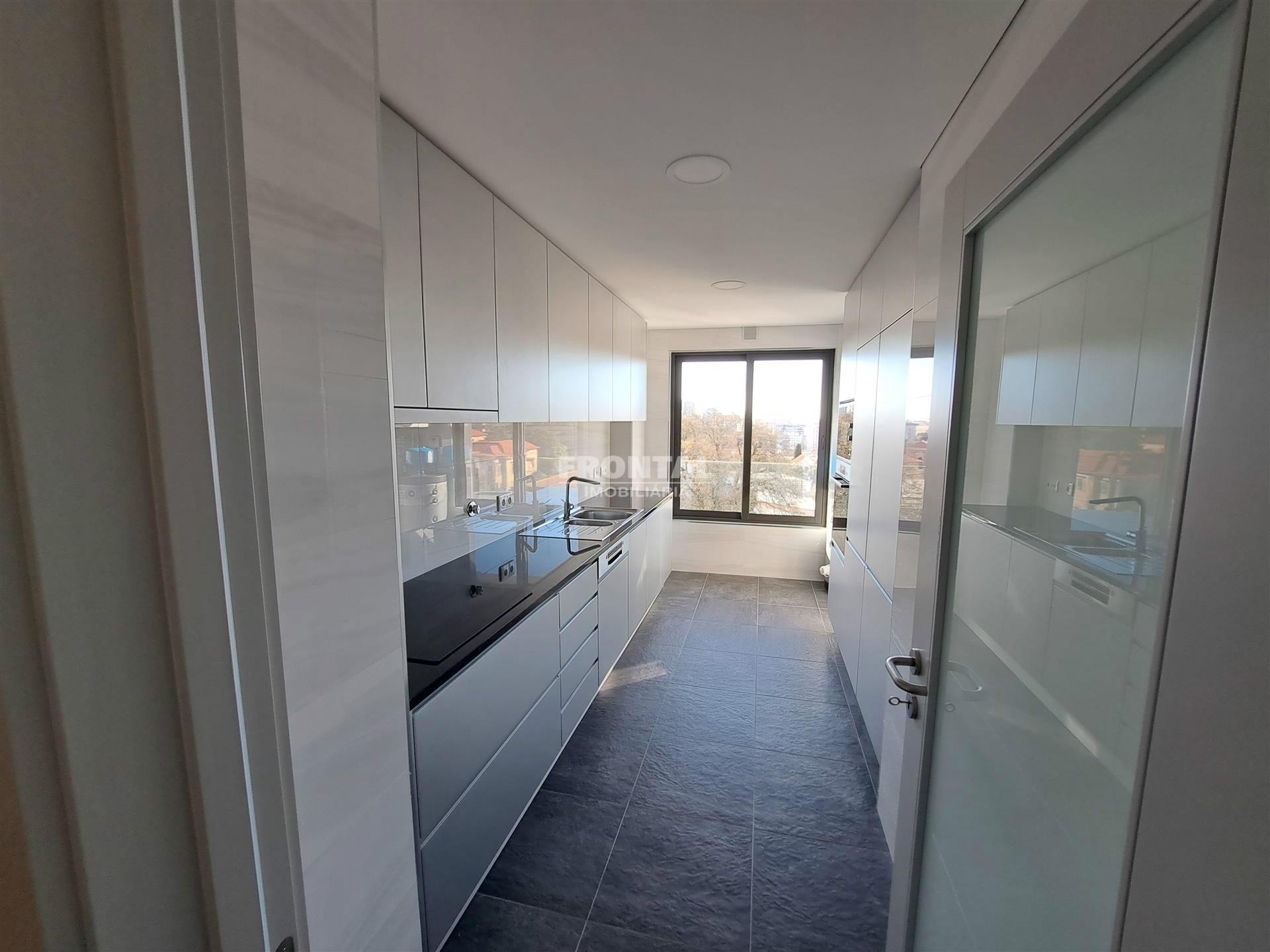 Apartamento T4 - Arquitetura Contemporânea | Boavista, Porto