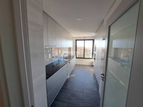 Apartamento T4 - Arquitetura Contemporânea | Boavista, Porto