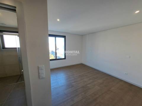 Apartamento T4 - Arquitetura Contemporânea | Boavista, Porto
