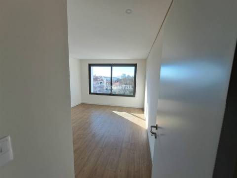 Apartamento T4 - Arquitetura Contemporânea | Boavista, Porto