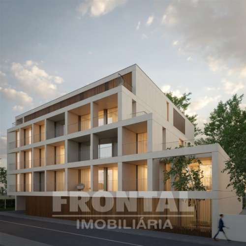 Apartamento T1 com Jardim Privativo e Garagem – Costa Cabral, Paranhos, Porto