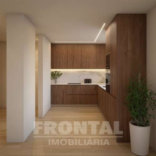 Oportunidade Única: T2 com Varanda e Garagem no PrestigeLiving Costa Cabral