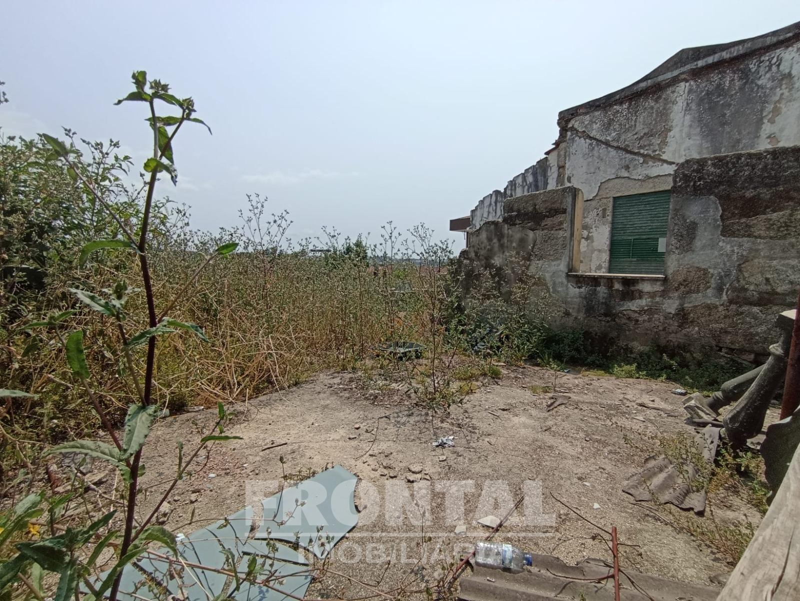 Moradia T2 Para Reabilitar Gueifães – Cidade da Maia