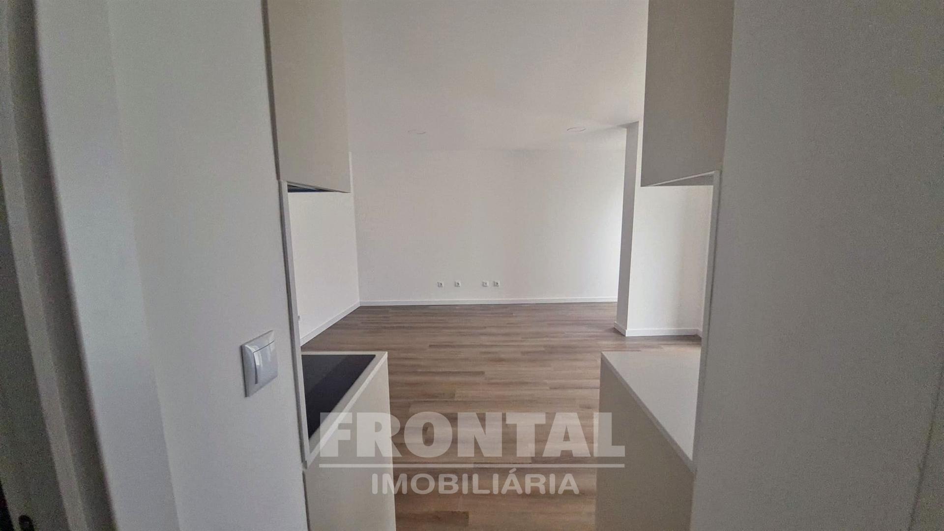 Moradia T1+1 Impecável e Renovada à venda | Paranhos, Porto