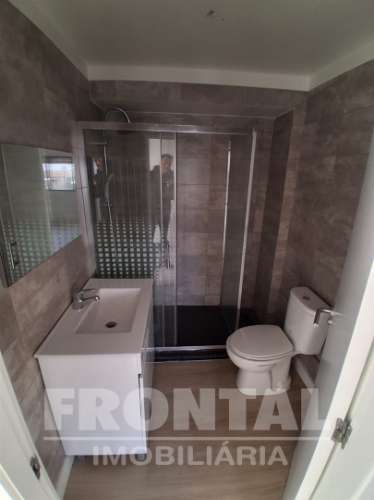 Apartamento T2 em Fase Final de Remodelação | Duas Frentes | Rio Tinto, Gondomar