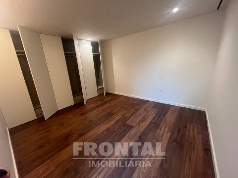 O SEU NOVO T1 DE SONHO NO CENTRO DO PORTO COM GARAGEM!