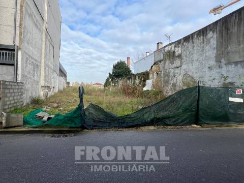 Terreno Urbano - Com PIP para 8 Apartamentos | Oliveira Do Douro, Vila Nova De Gaia