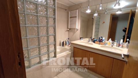 Apartamento T3 com Suite e Vistas Mar | Foz Do Douro, Porto