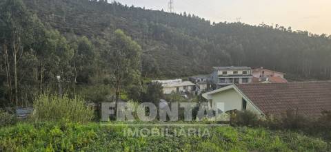 Terreno com 385 m2 e 14m de Frente em Zona Habitacional | Alfena, Valongo