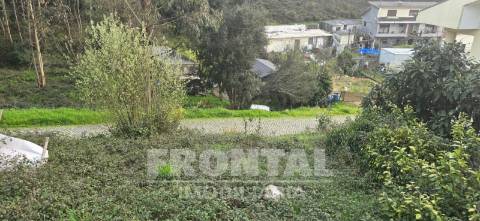 Terreno com 385 m2 e 14m de Frente em Zona Habitacional | Alfena, Valongo