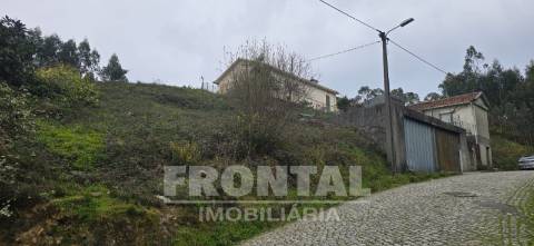 Terreno com 385 m2 e 14m de Frente em Zona Habitacional | Alfena, Valongo