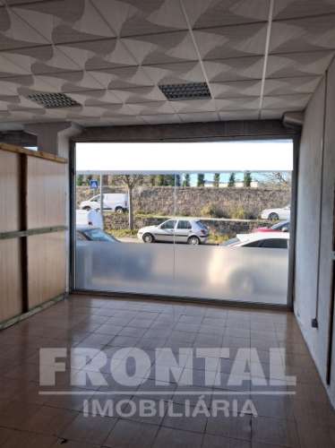 Armazém para Arrendamento - 957 m² | Cais Privado | Touguinhó, Vila Do Conde