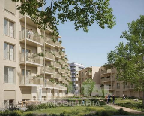 Apartamento T1 com Varanda e Garagem | Junto ao Polo Universitário