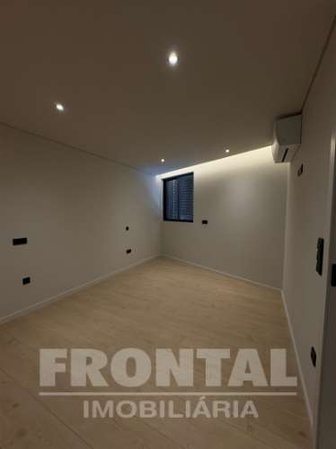 Apartamento T3 Venda em Gondomar (São Cosme), Valbom e Jovim,Gondomar