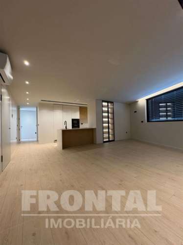 Apartamento T3 Venda em Gondomar (São Cosme), Valbom e Jovim,Gondomar