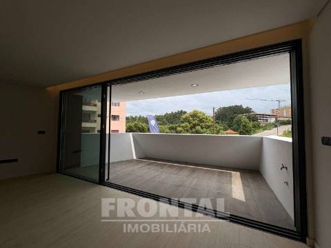 T4 com varanda | GONDOMAR