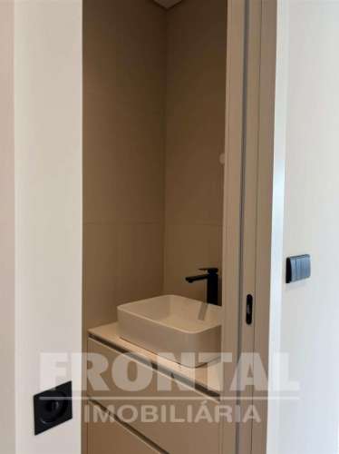 T4 com varanda | GONDOMAR