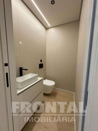T4 com varanda | GONDOMAR