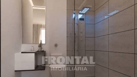 Apartamento T2 com Varanda | Condomínio Privado com Conceito Contemporâneo