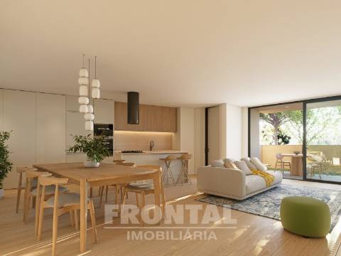 Apartamento T1 com Varanda e Piscina | Condomínio Privado com Conceito Contemporâneo