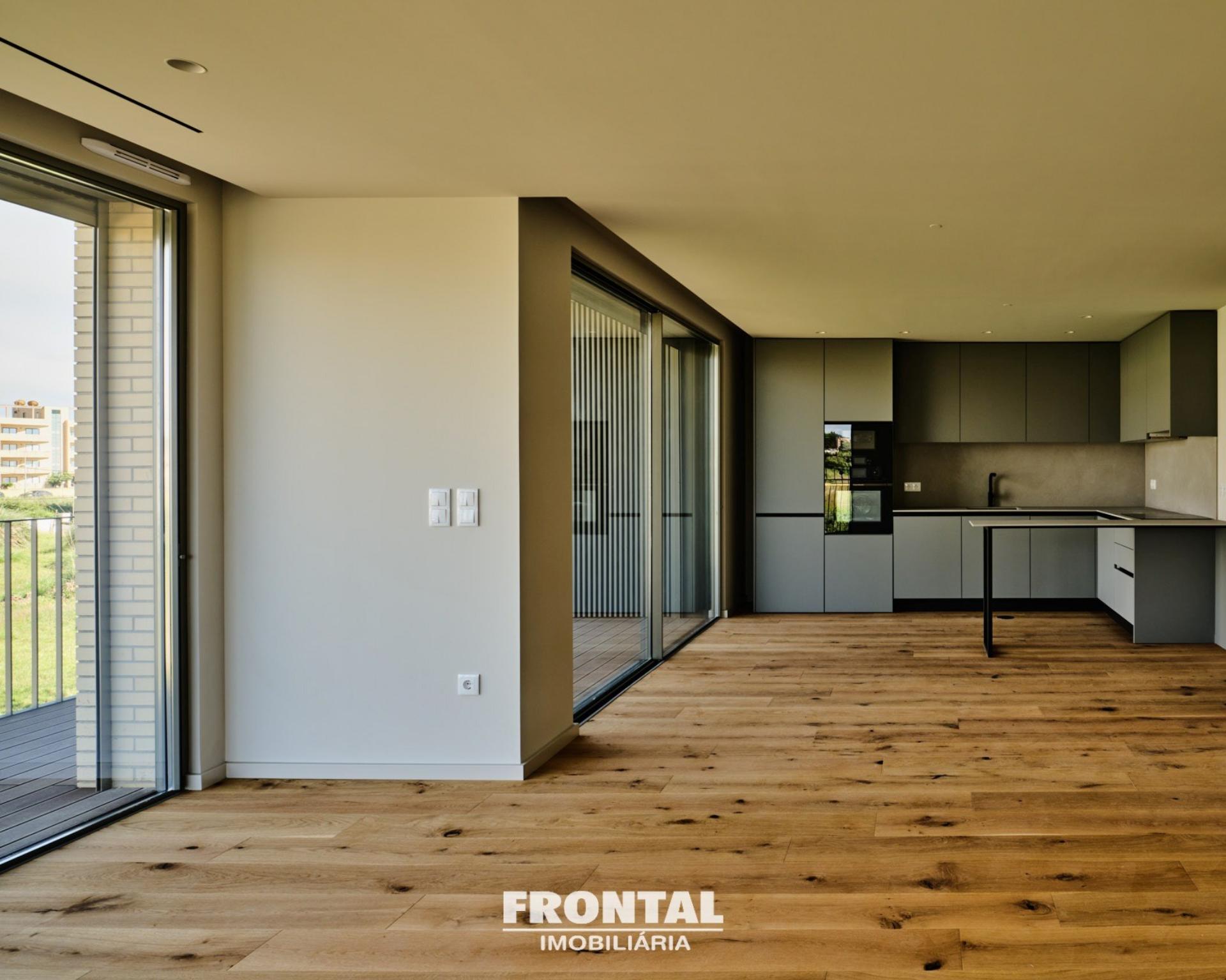 Apartamento T3 Duplex em São Félix da Marinha, Vila Nova de Gaia