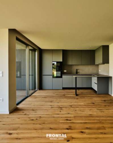 Apartamento T3 Duplex em São Félix da Marinha, Vila Nova de Gaia